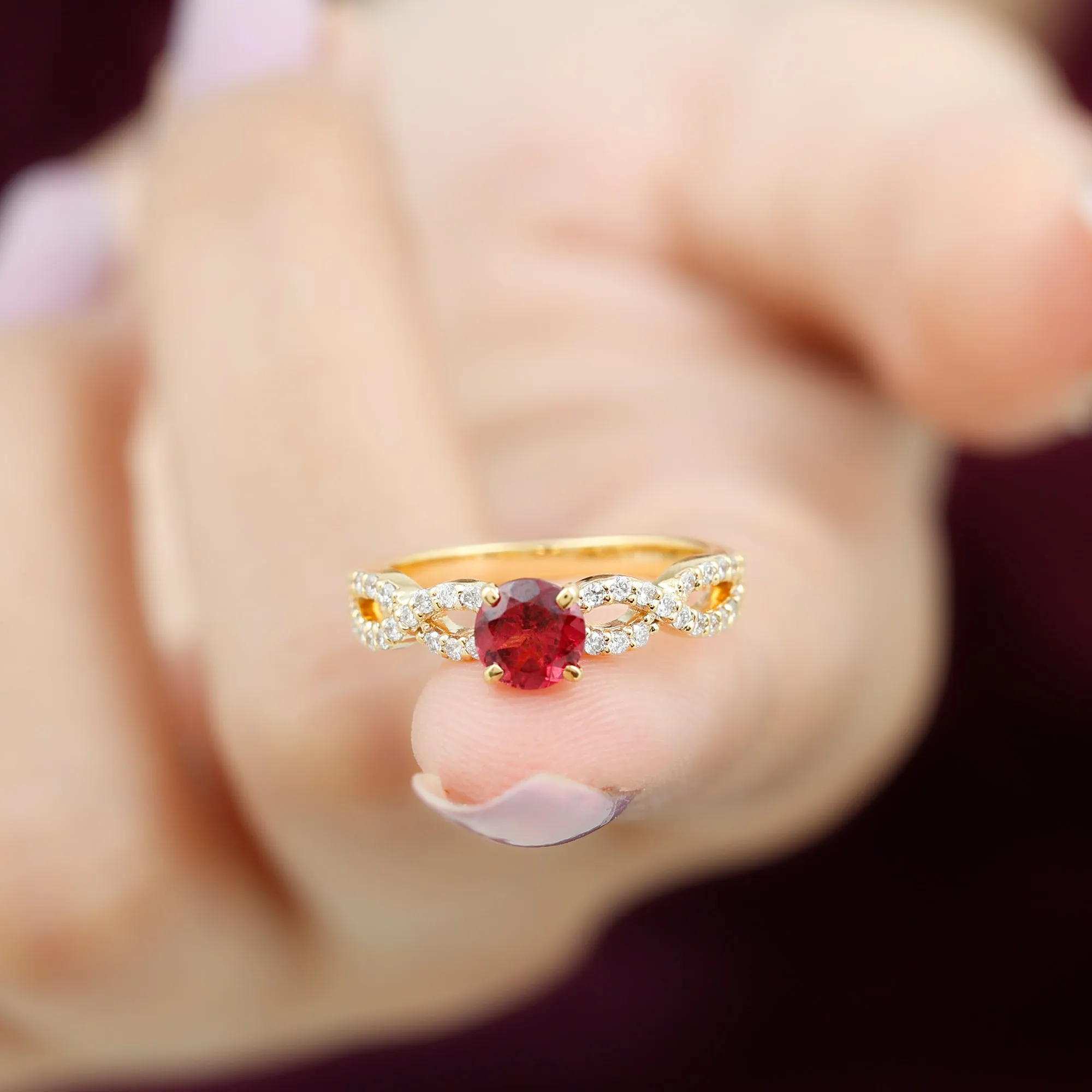 1 CT Round Shape Rhodolite and Diamond Criss Cross Ring