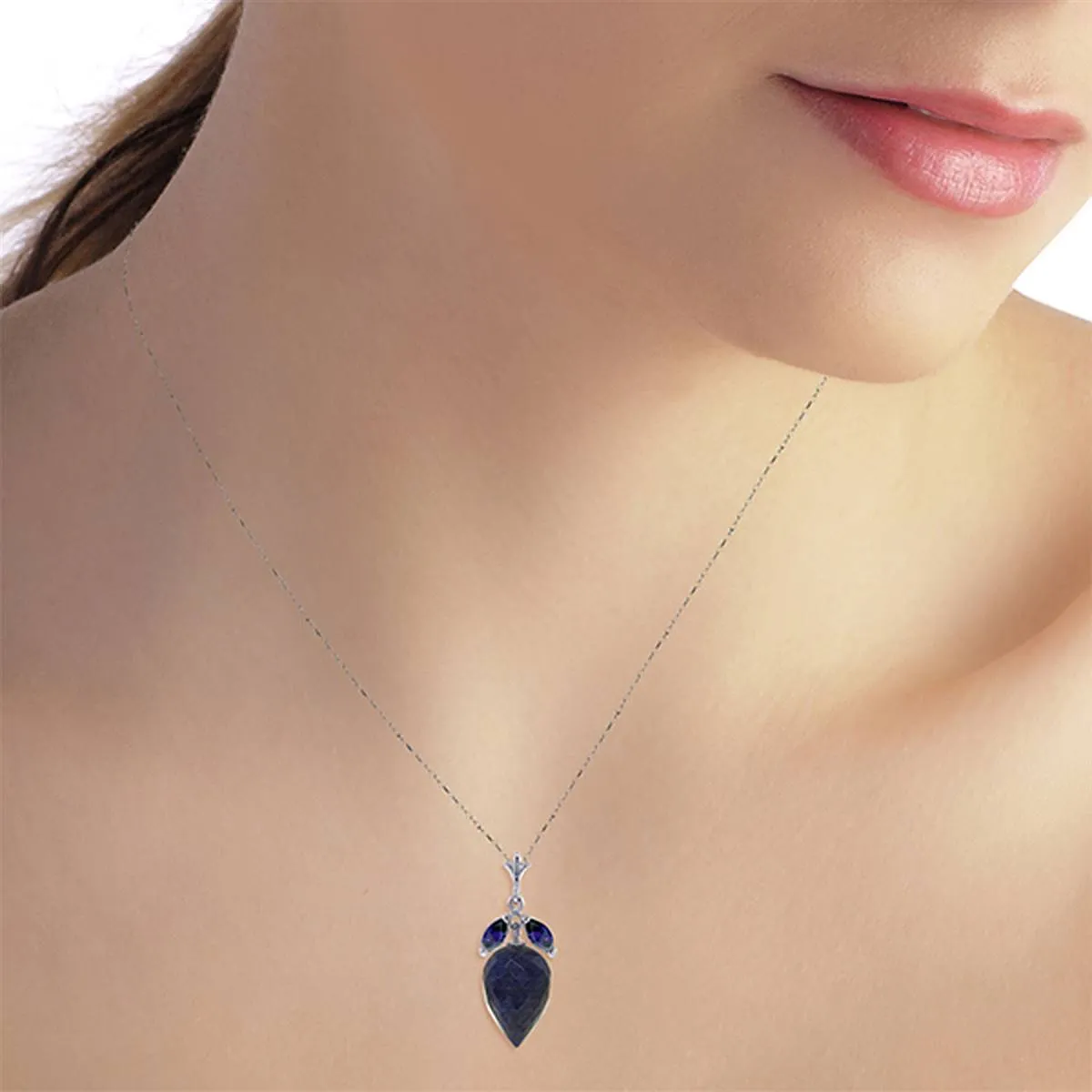 13.4 Carat 14K Solid White Gold Shimmering Sense Sapphire Necklace