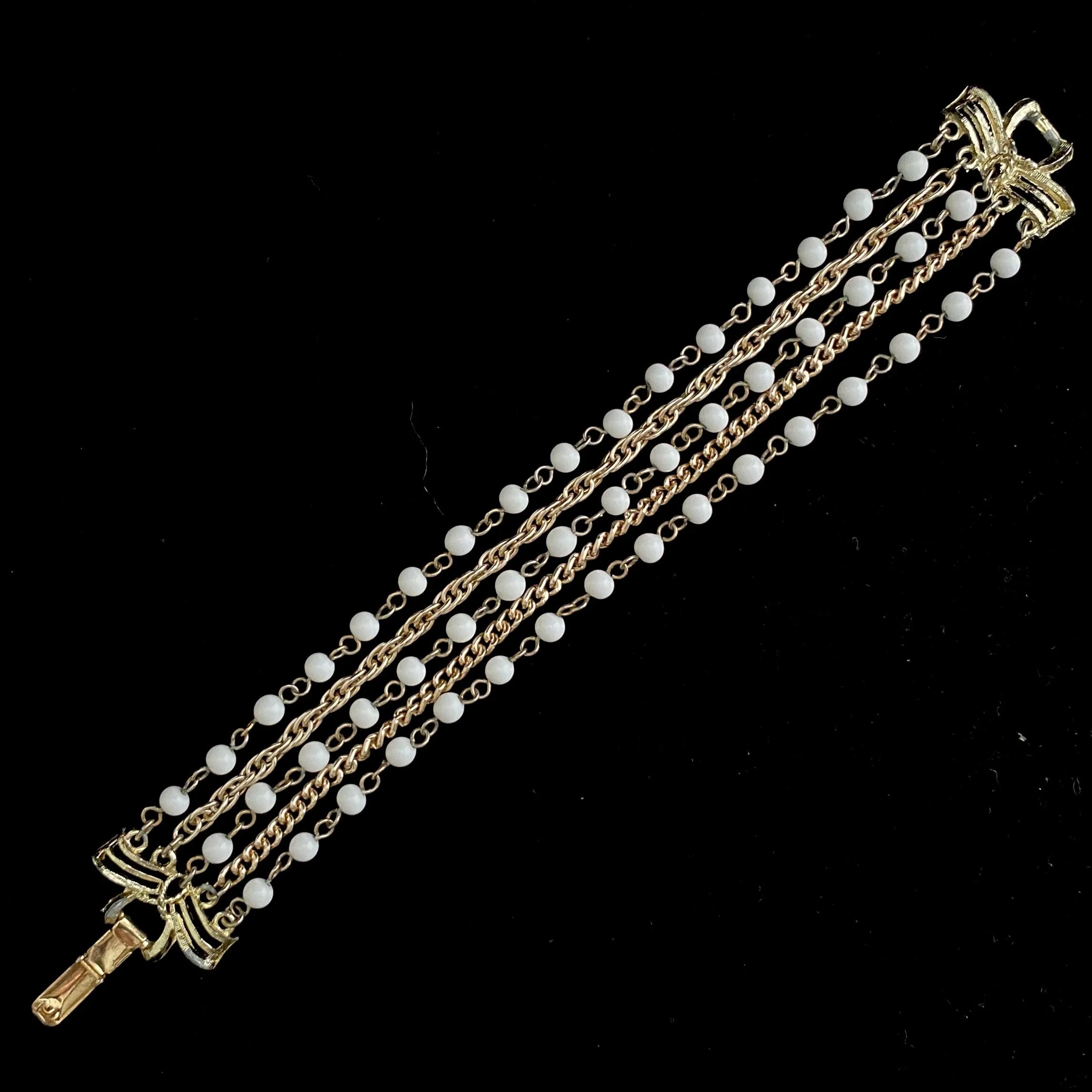 1960s Coro Graduated Necklace & Bracelet Parue