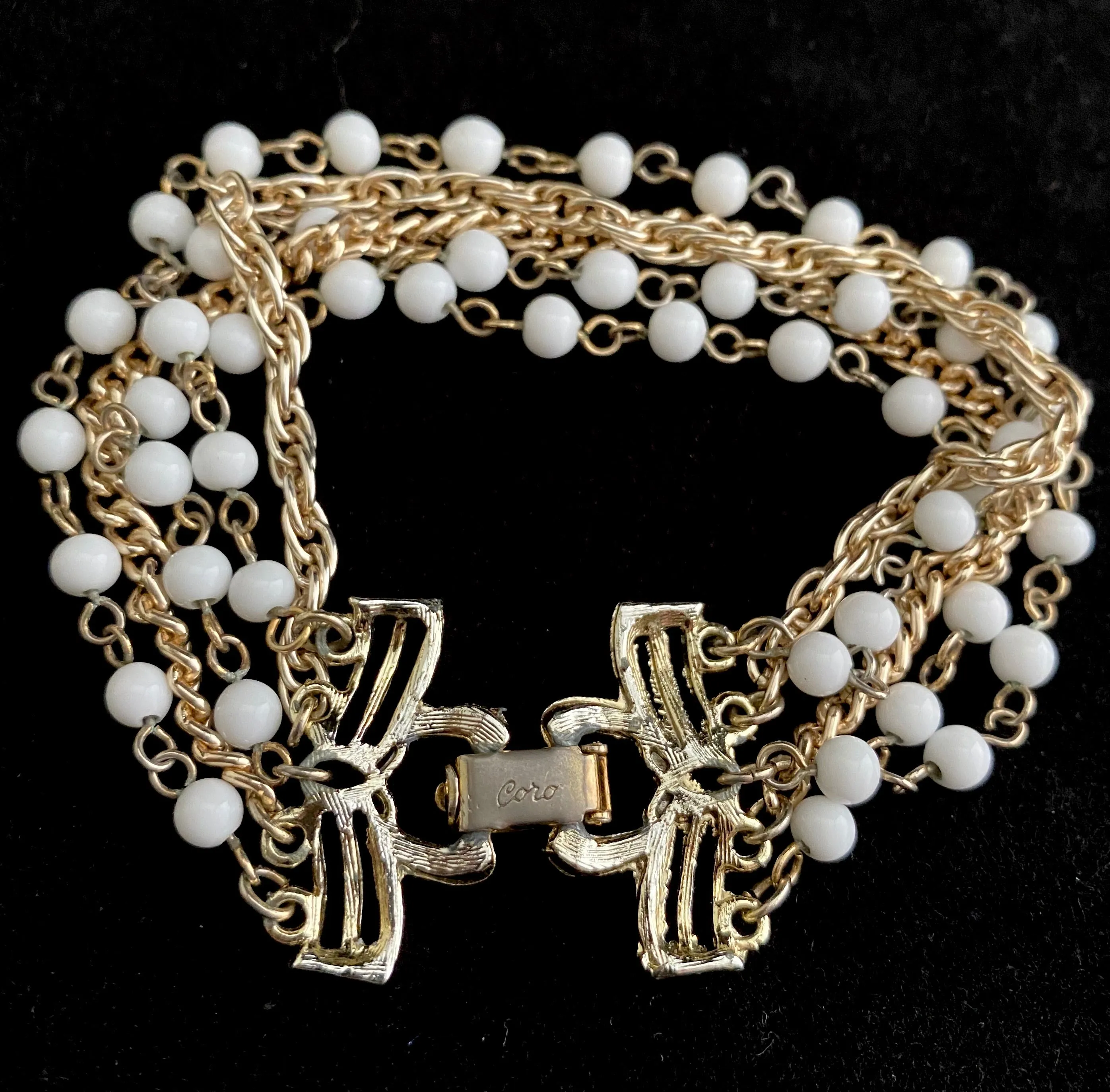 1960s Coro Graduated Necklace & Bracelet Parue