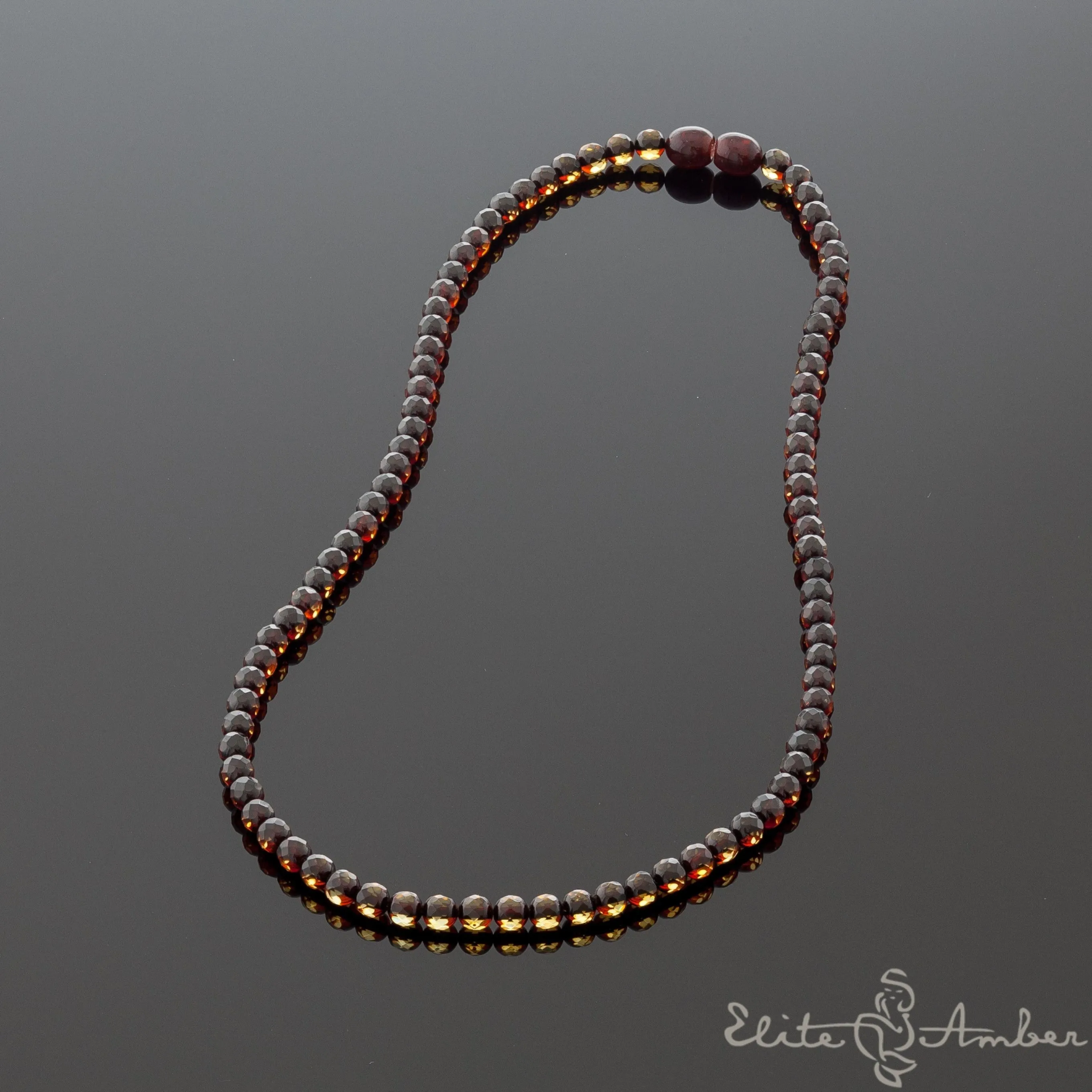Amber necklace "Glossy night"