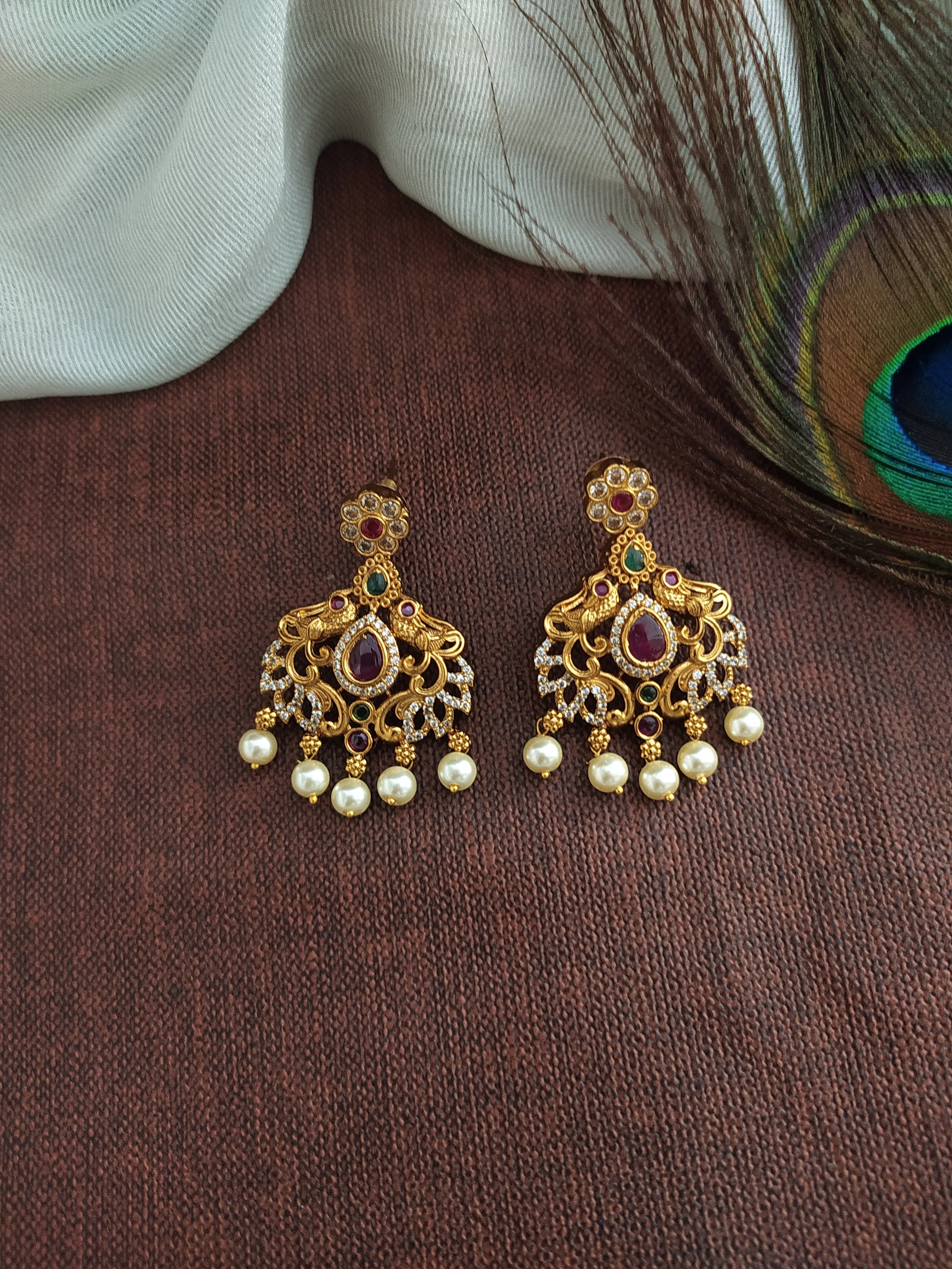 Antique Hasli / Kanti Necklace Set with Earrings - Zircon, Kemp, and Green Stones with Pearl Drops
