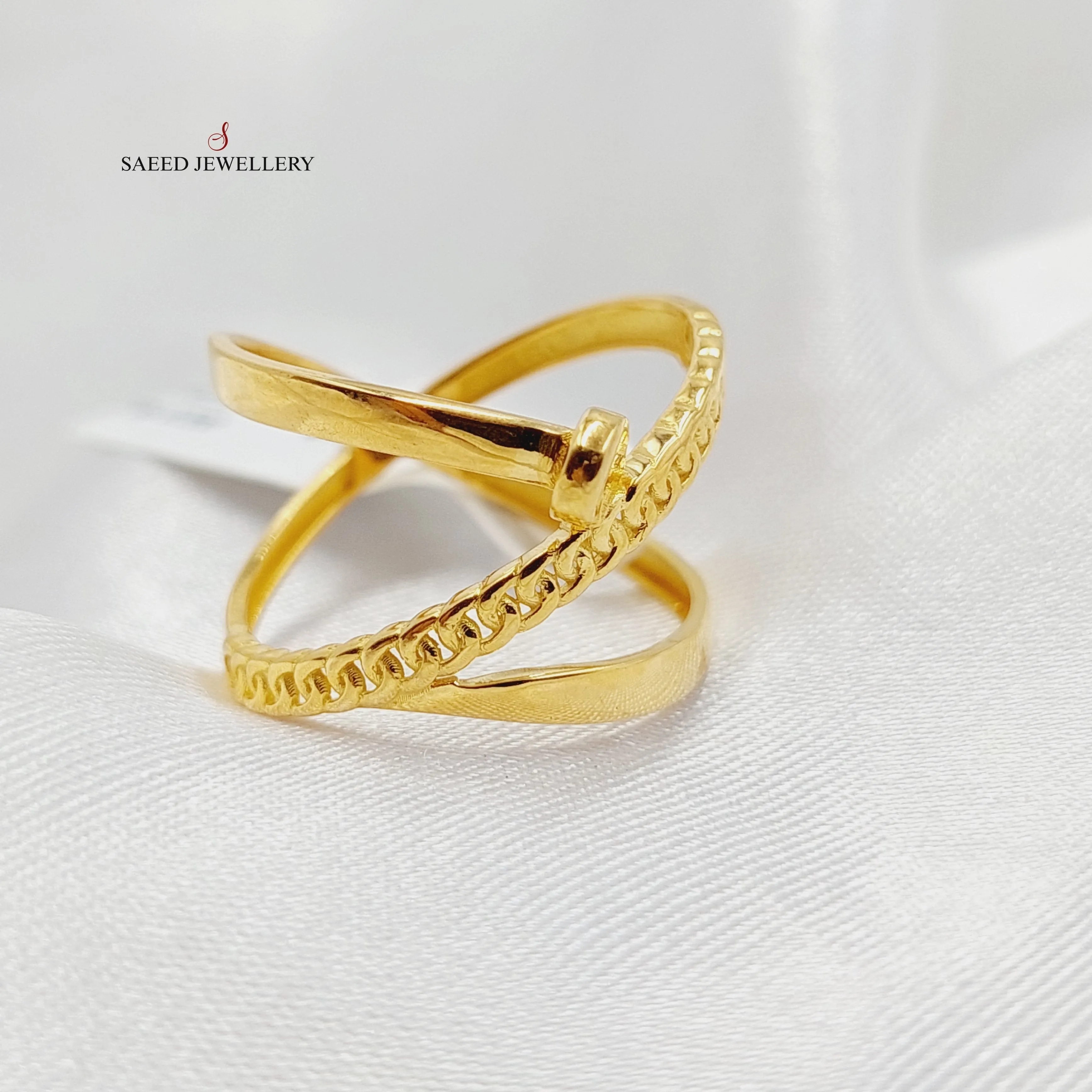 Deluxe Nail Ring