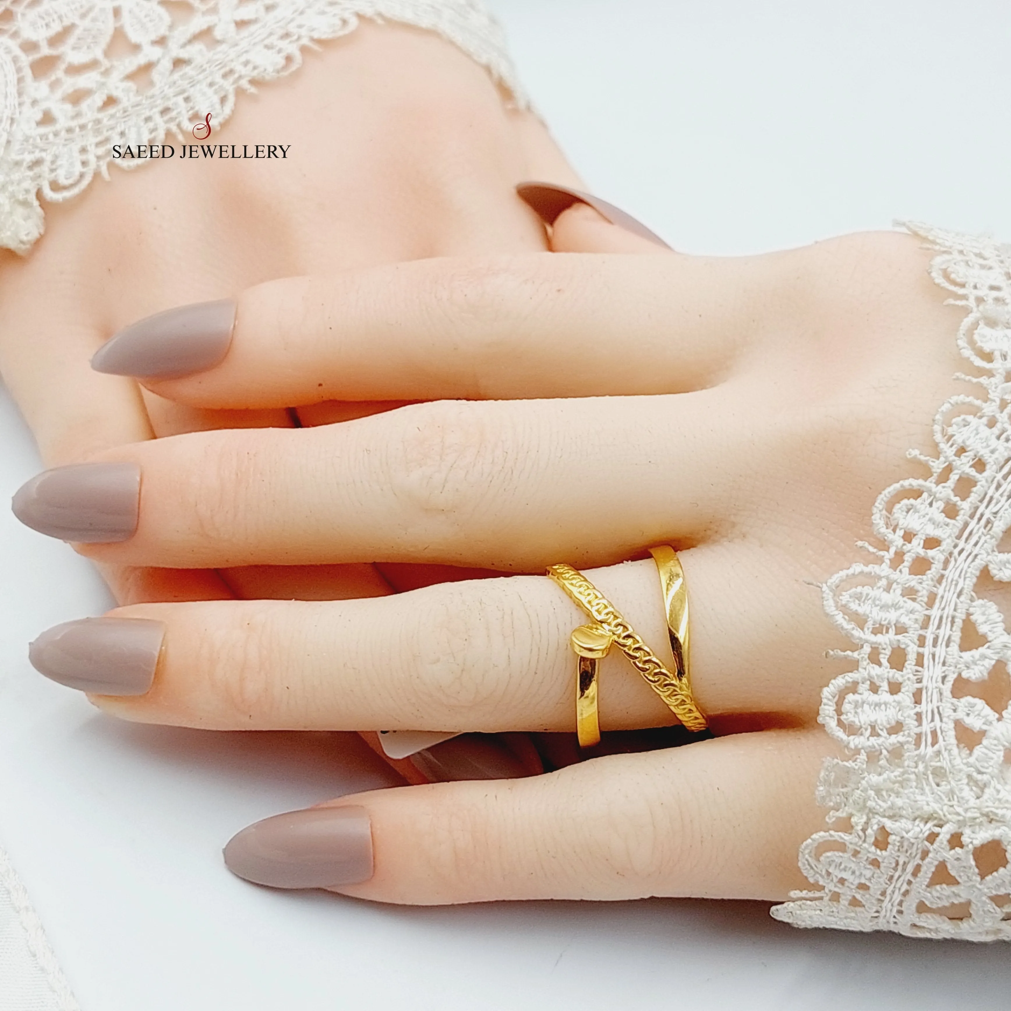 Deluxe Nail Ring