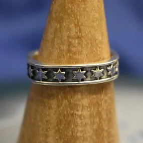 Detailed Star Band Ring (925) Sterling Silver