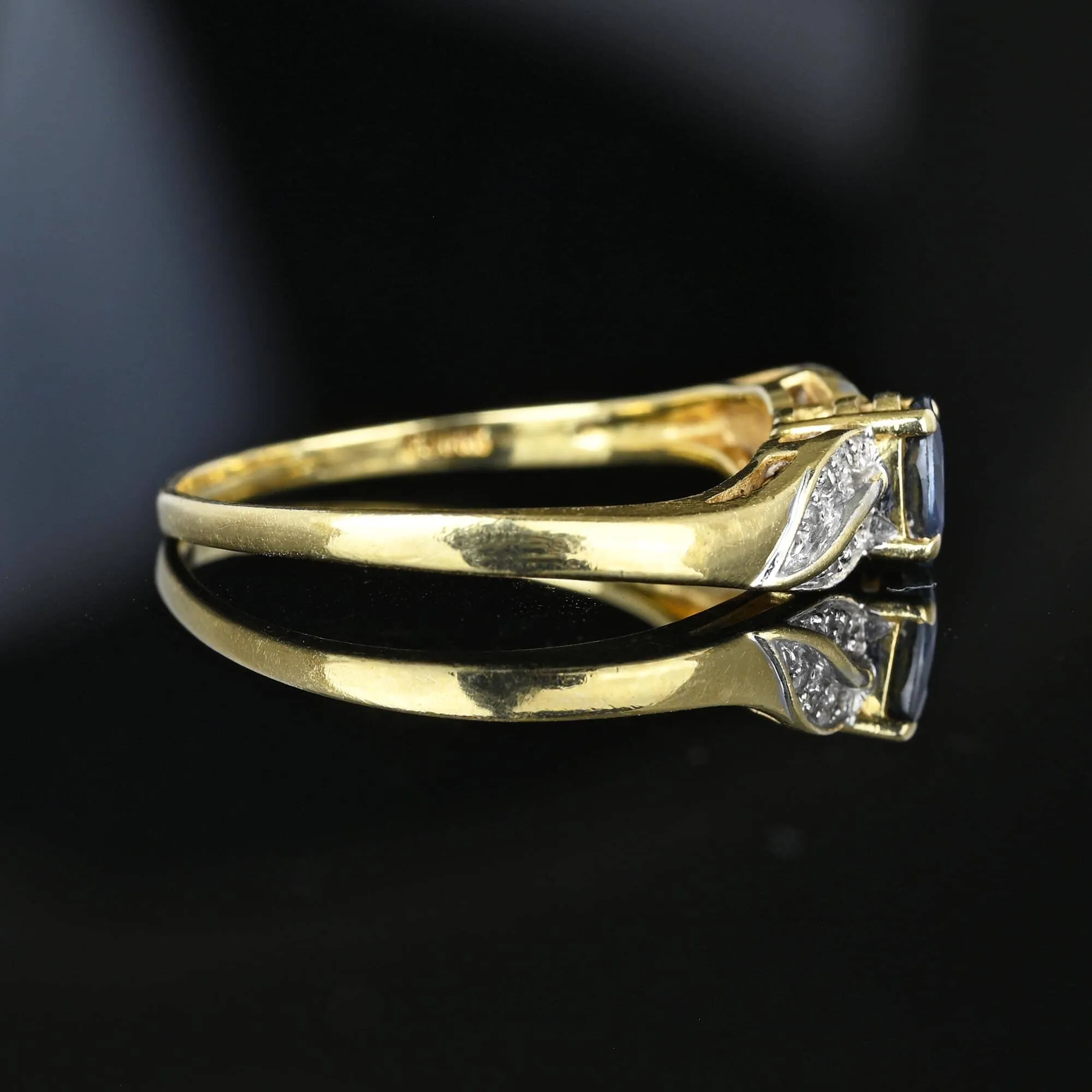 Diamond Leaf 14K Gold Sapphire Solitaire Ring