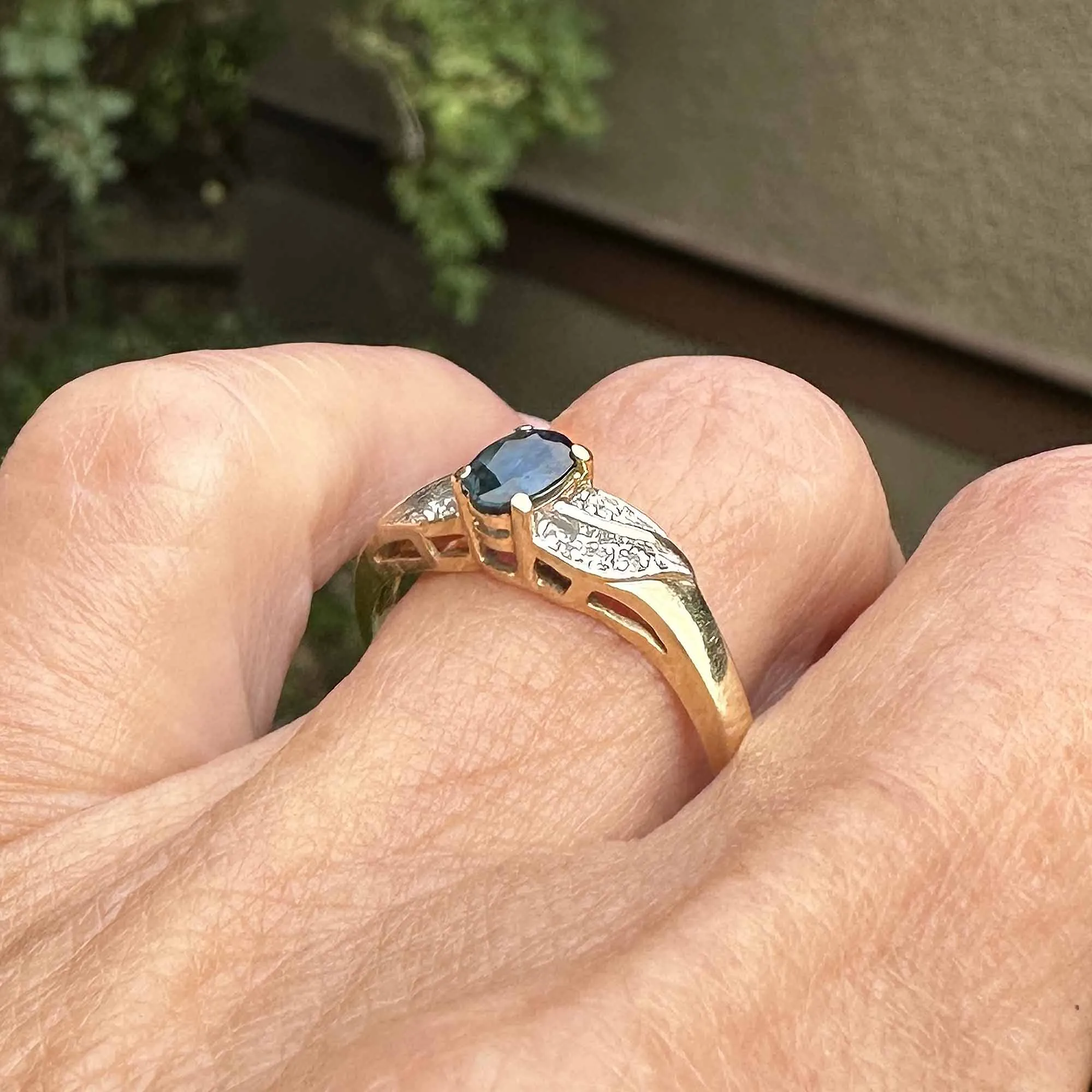 Diamond Leaf 14K Gold Sapphire Solitaire Ring