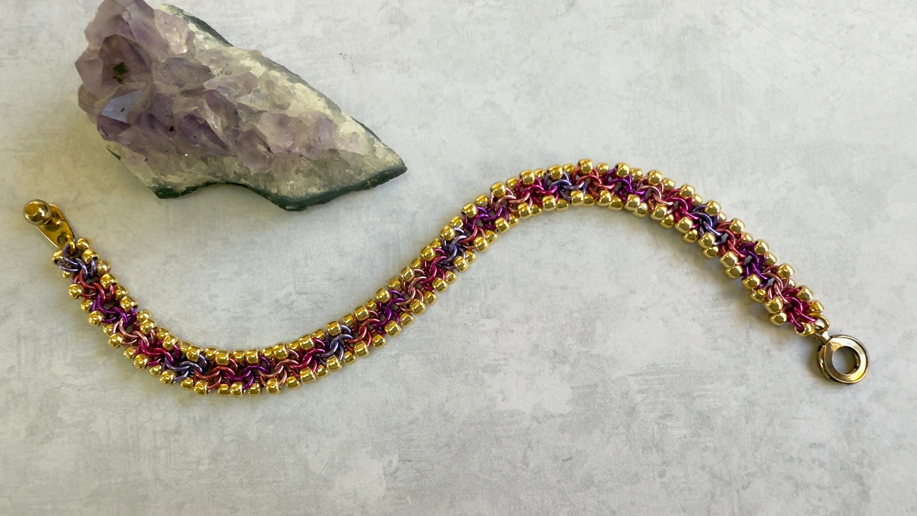 Dimensional Bead Chain Bracelet Kit with Video Class - Gold with Pink and Purple Mix