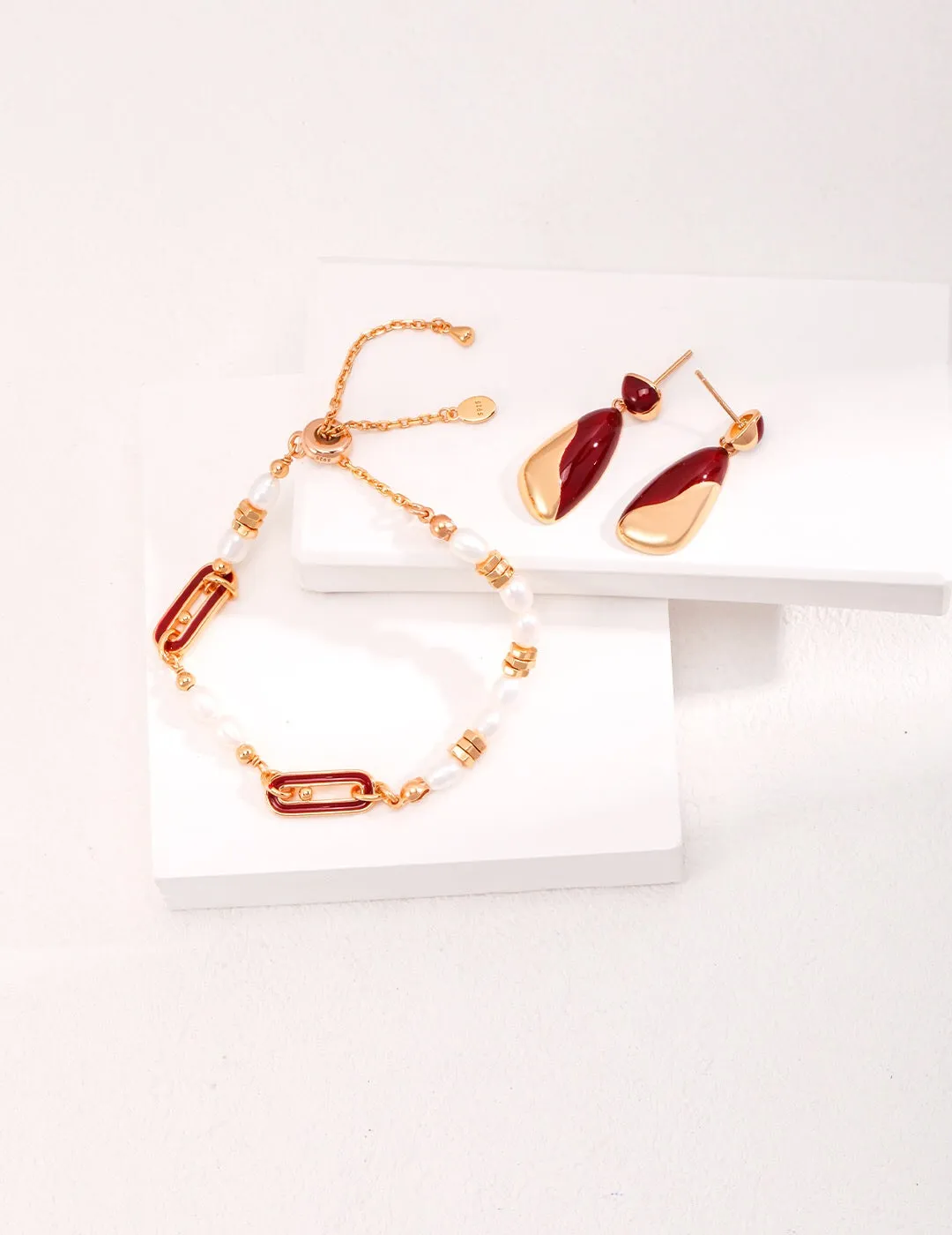 French Romantic Pearl Inlaid Red Drop Glaze Bracelet