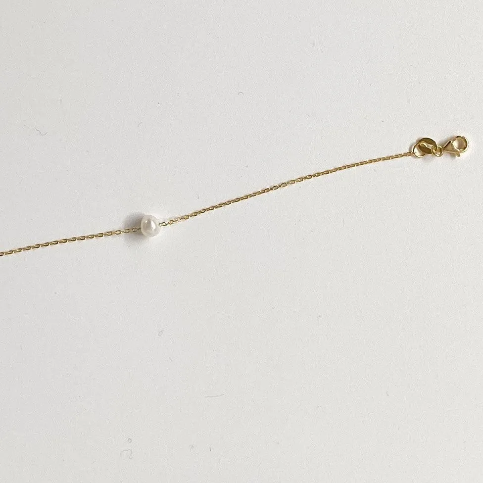 Freshwater Pearl and Gold Bracelet | Single Pearl