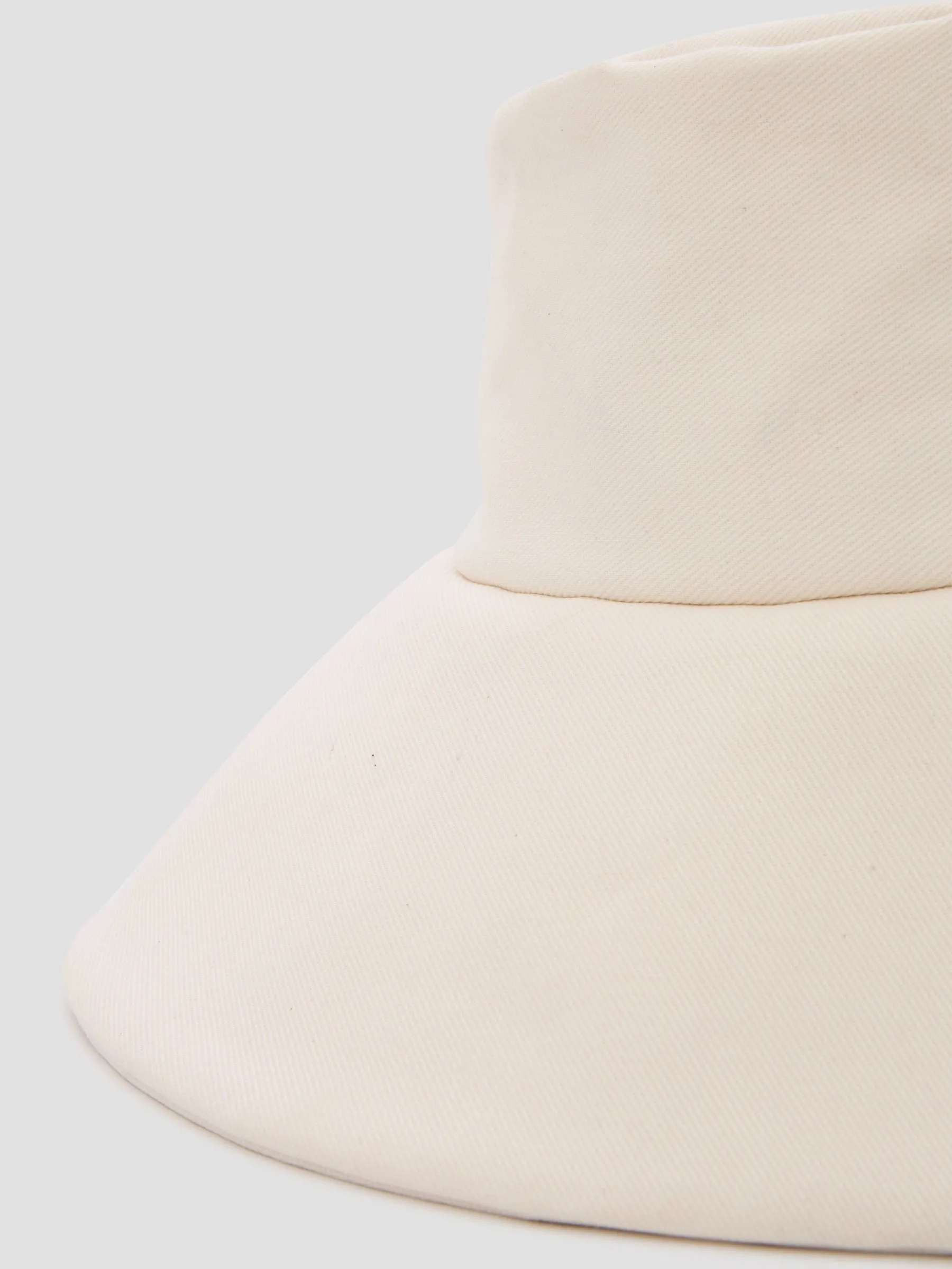 janessa leone walker hat