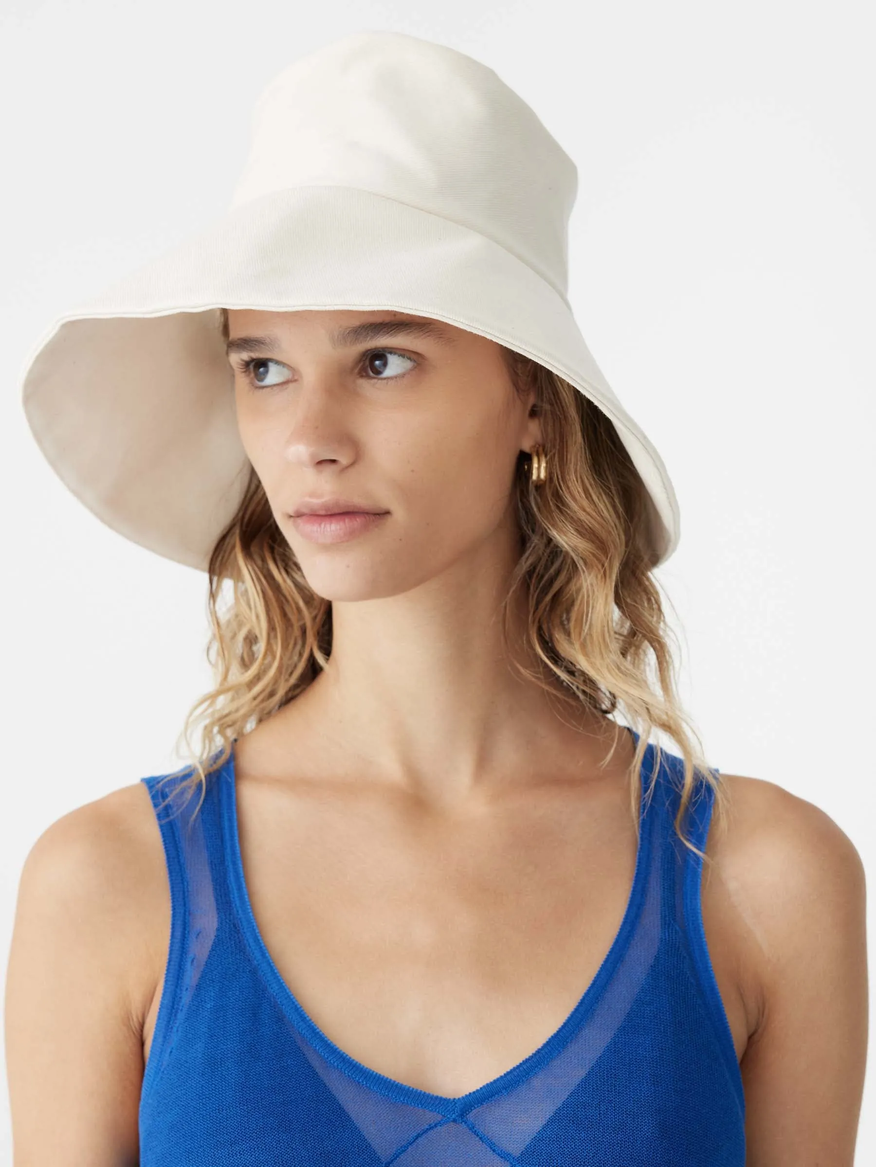 janessa leone walker hat