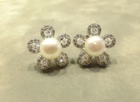 Natural White Pearl And White Topaz Gemstone Stud Earrings