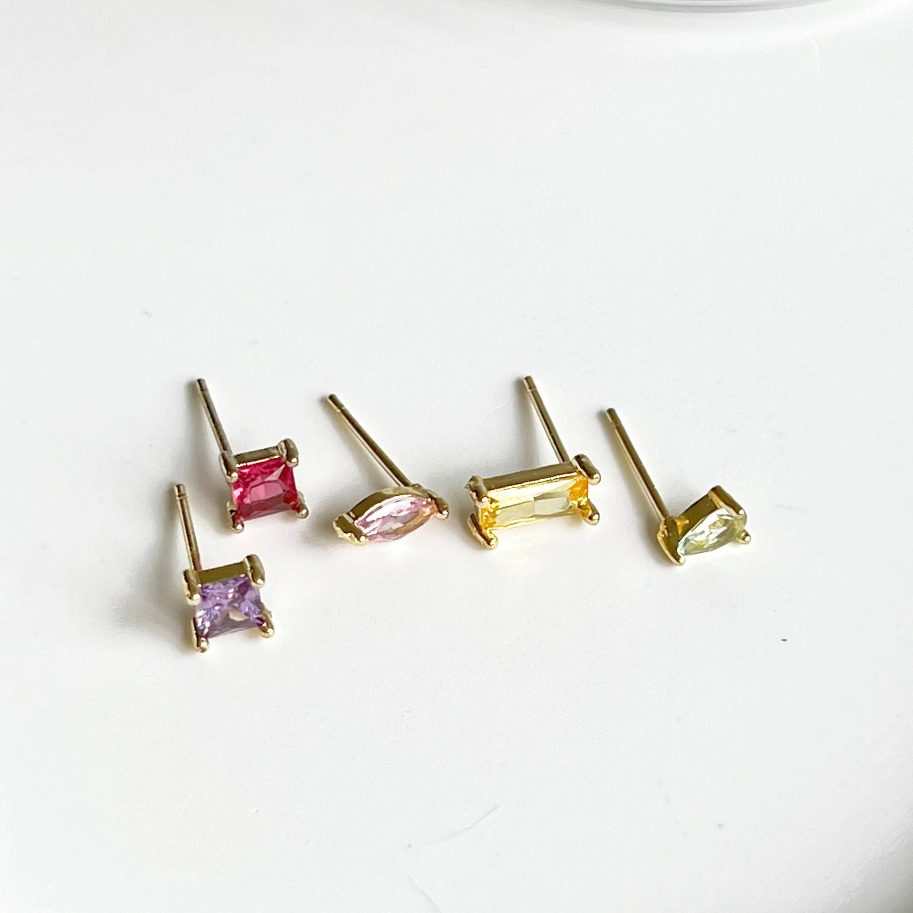 Ninaouity Set of 5 Rainbow Colour Zircon Stud Earrings