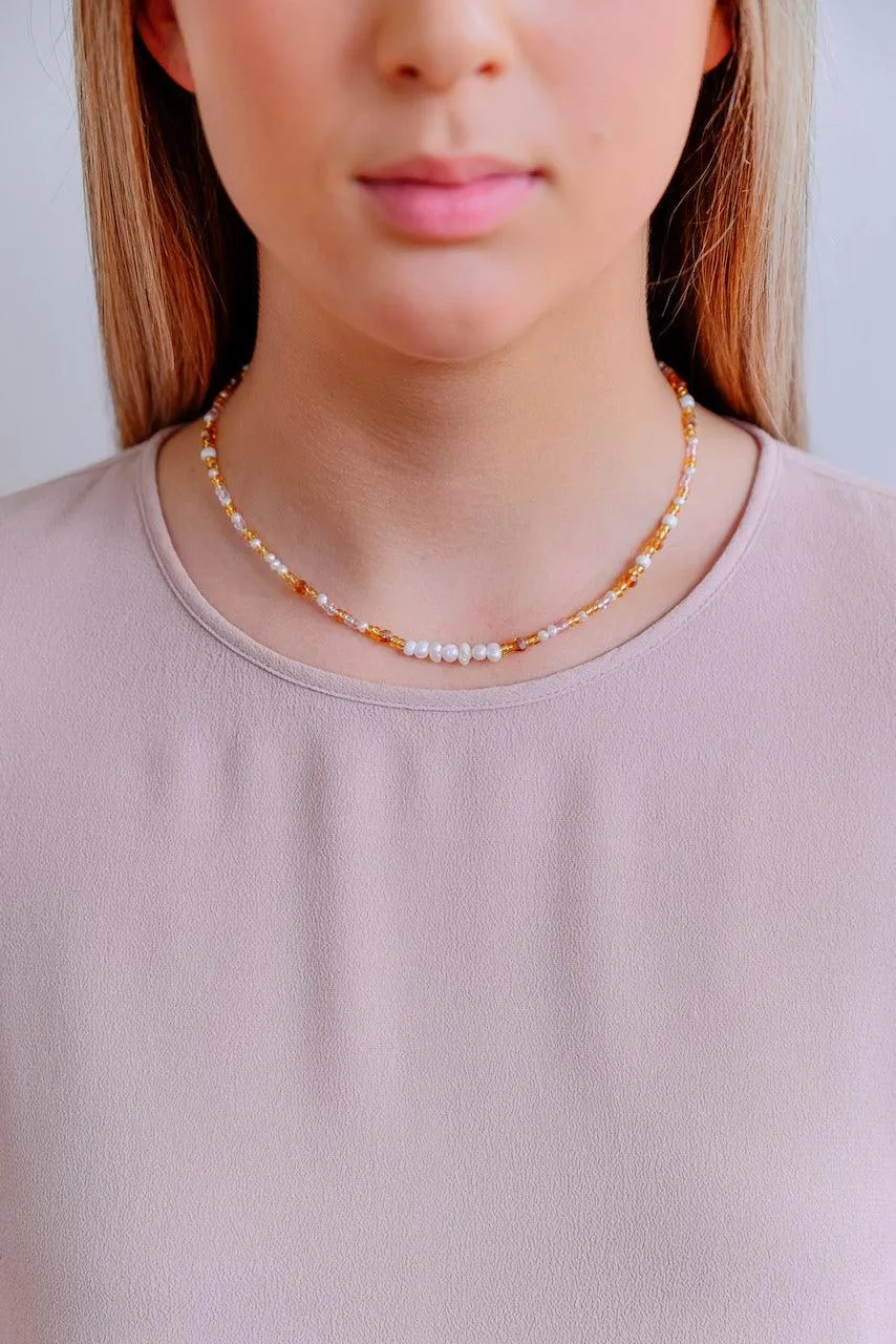 Pearl Necklace - Amber