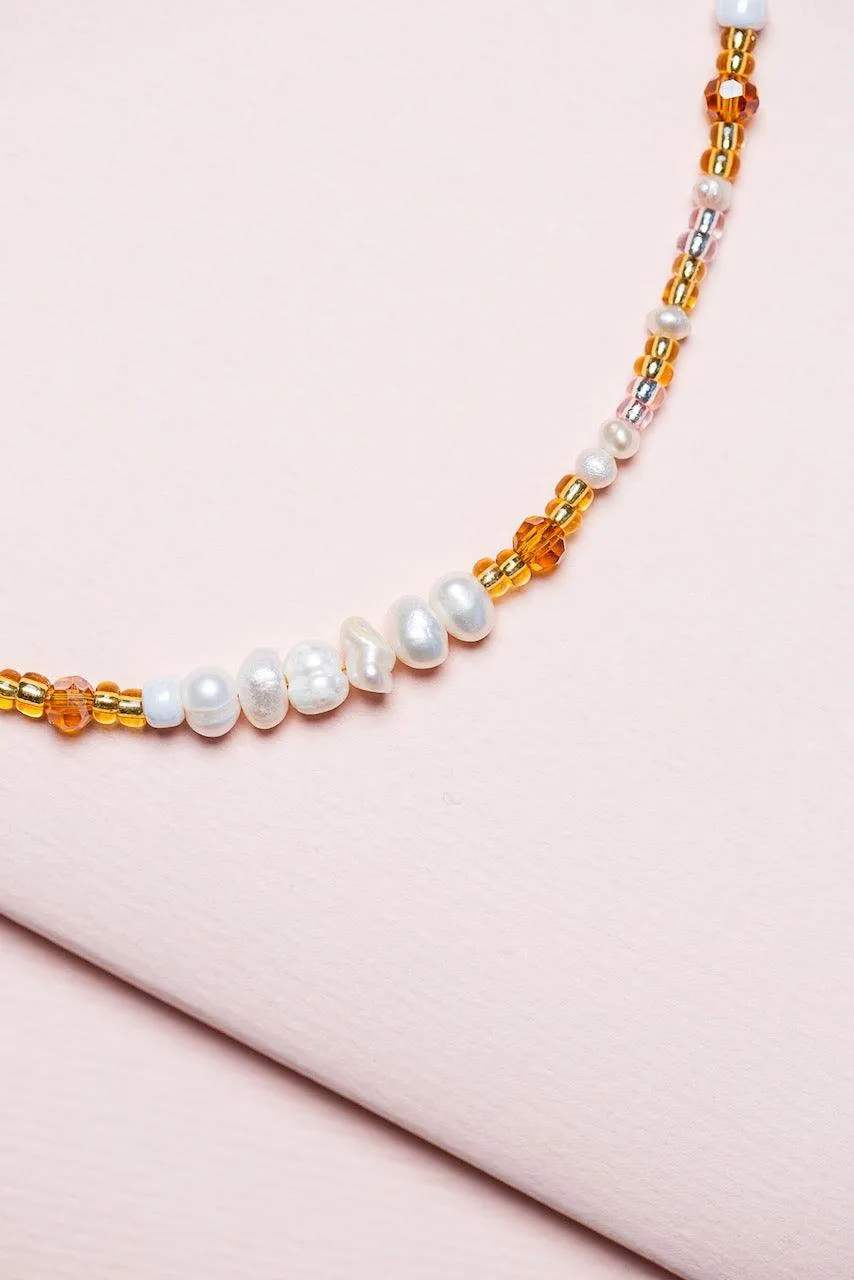 Pearl Necklace - Amber