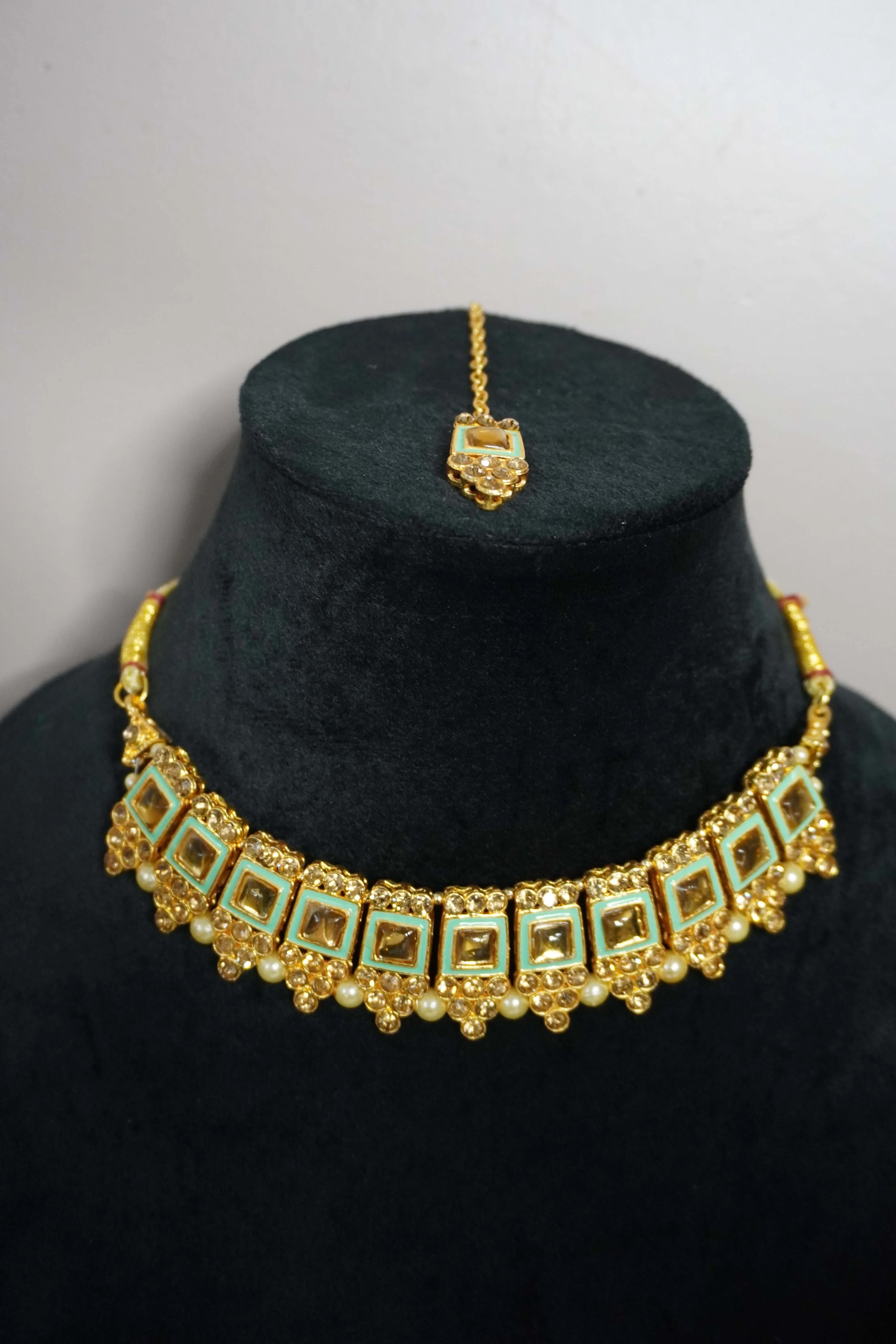 Pista Green Colour Kundan Necklace with Earring & Maang Tikka