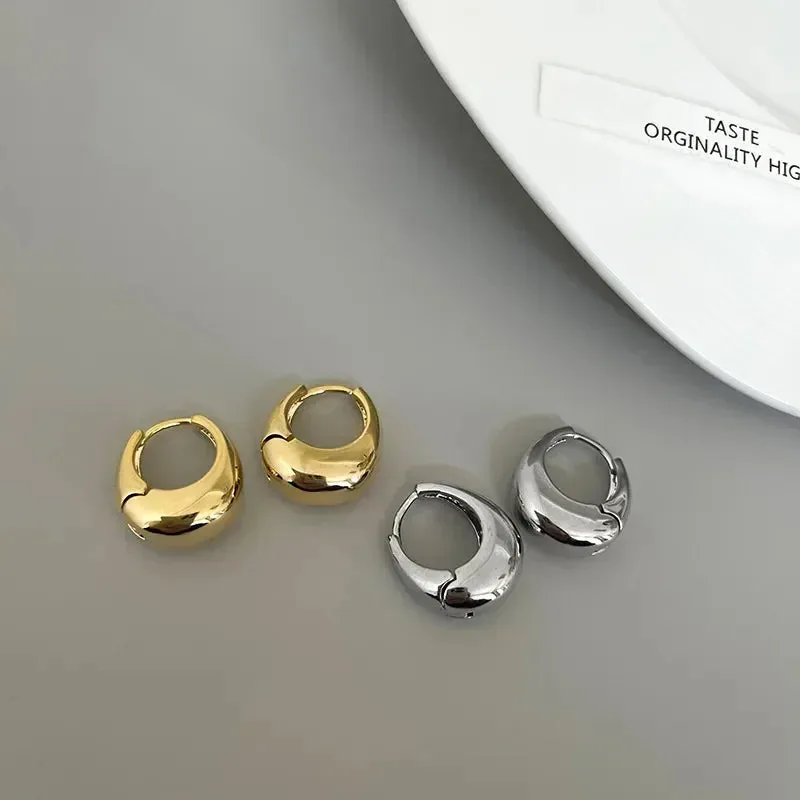 Simple Hoop Huggies European Wide Piercing Gold Silver Unisex Gothic Earring