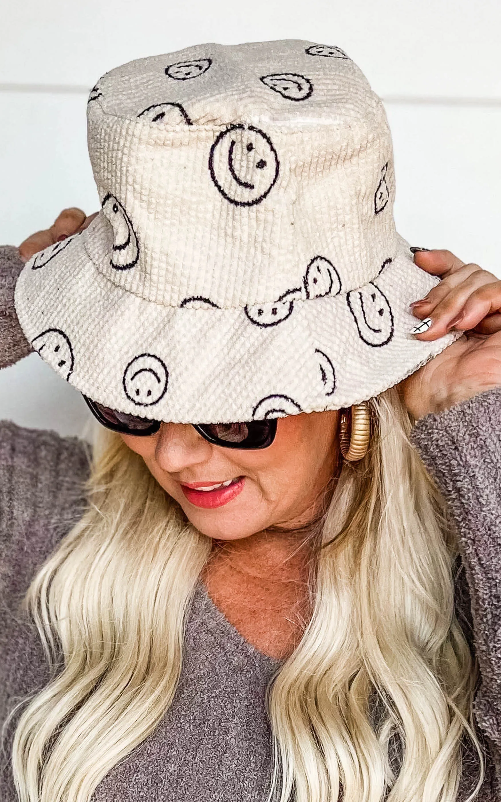 Smile Corduroy Bucket Hat - Final Sale