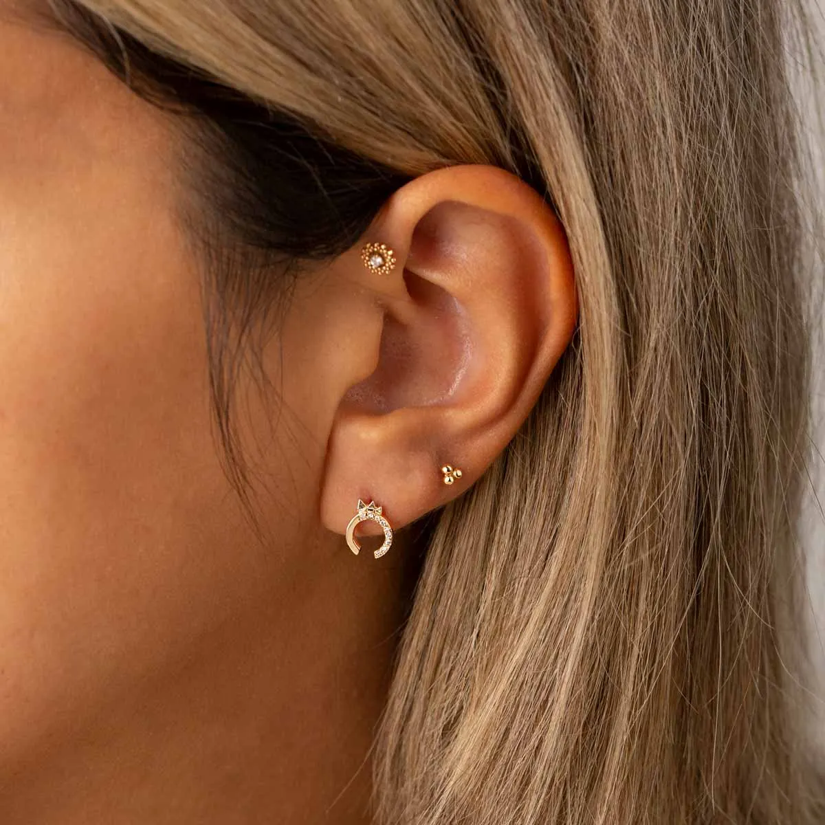 Tiara Stud Earring