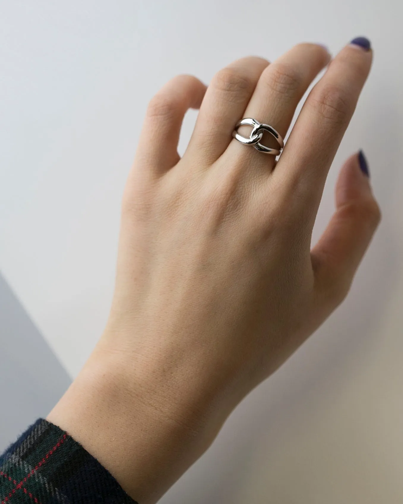 Tie Ring
