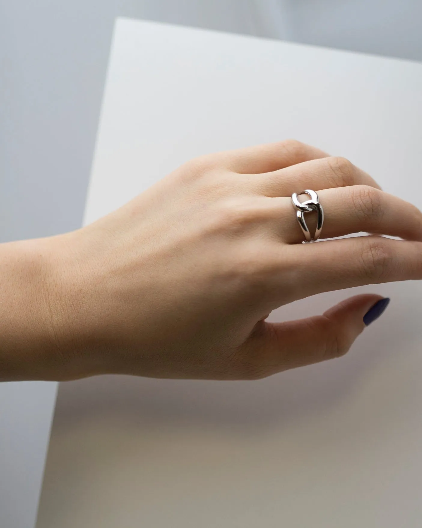Tie Ring