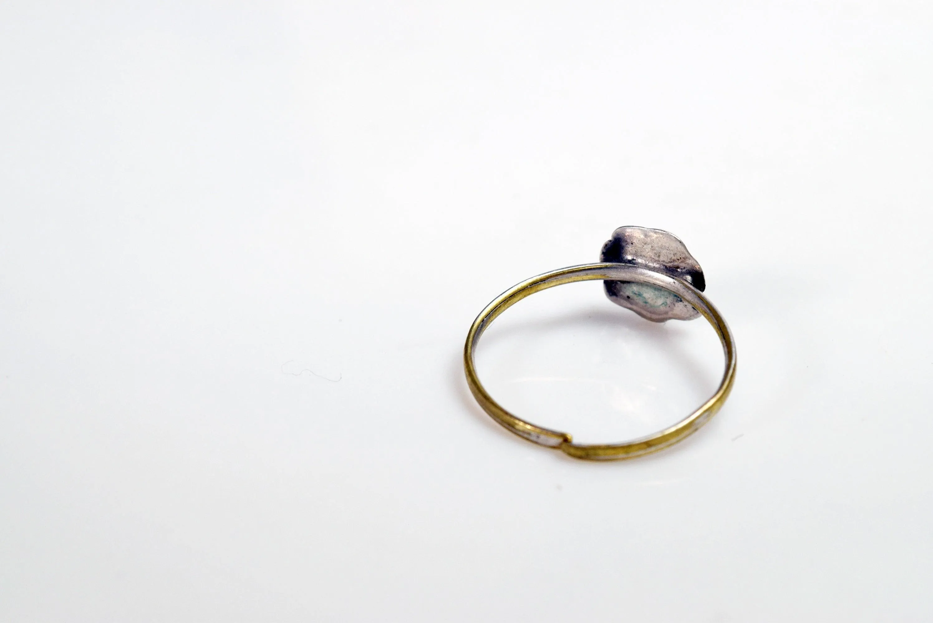 Vintage Small Indian Silver Toe Ring with Purple Glass